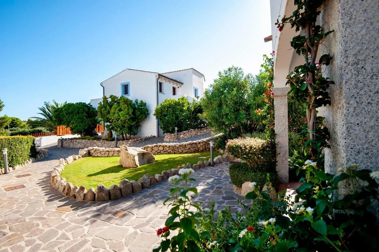 Hotel Resort Nuraghe Arvu Cala Gonone 4*,
